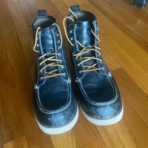 Eastland women’s lumber up boots navy size 9.5 41